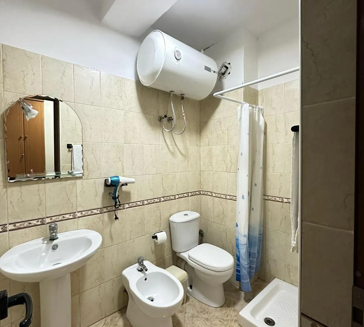 Xixa Apartment Golem